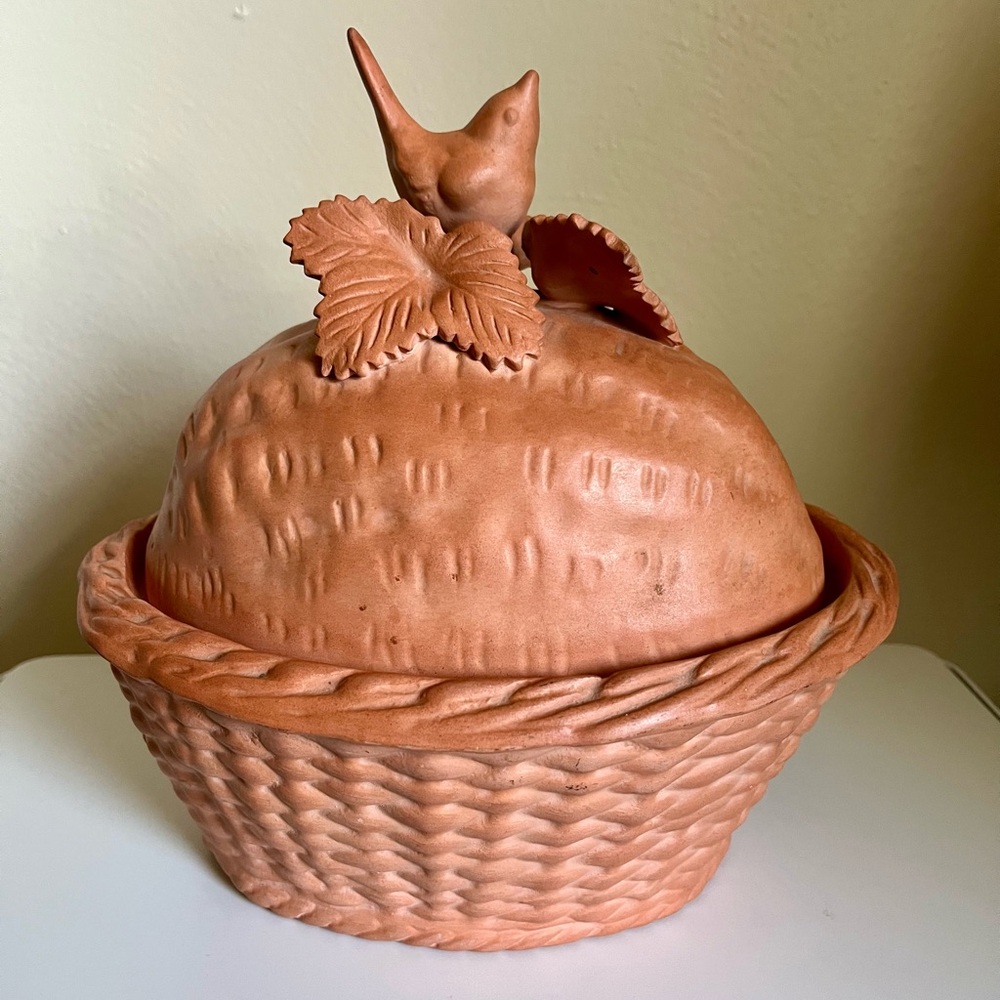 Chanticleer Brand Rustic Terracotta Basket with Bird and Leaf Design